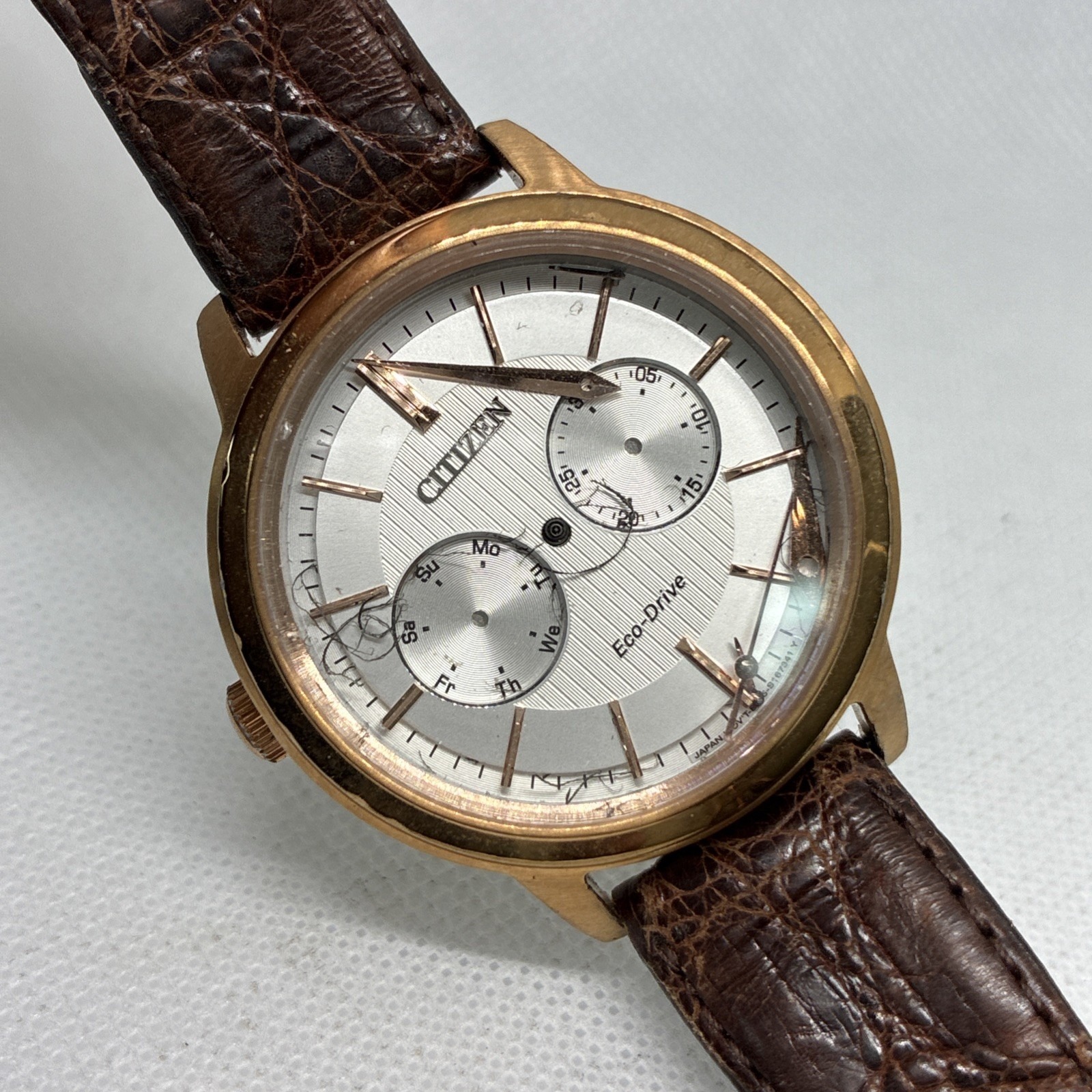 Citizen EcoDrive Watch Men 41mm Silver Dial Gold Tone Daydate 8725  Untested